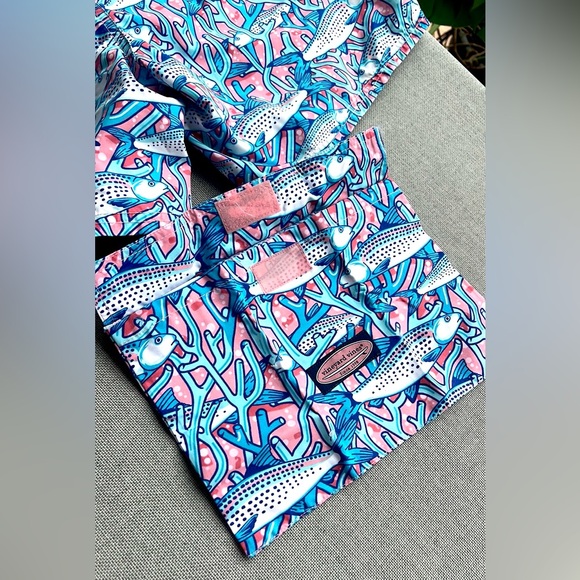 VINEYARD VINES fish print men’s swim trunks size M pink blue - Picture 7 of 17